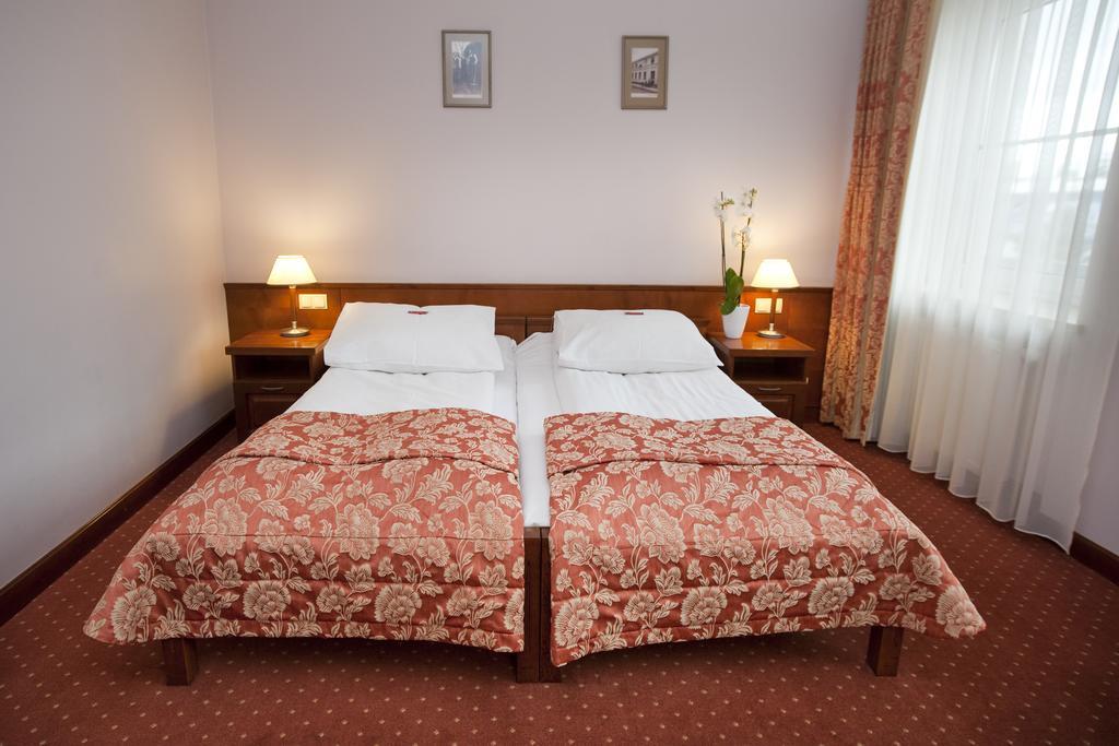 Eurohotel Swarzędz Buitenkant foto